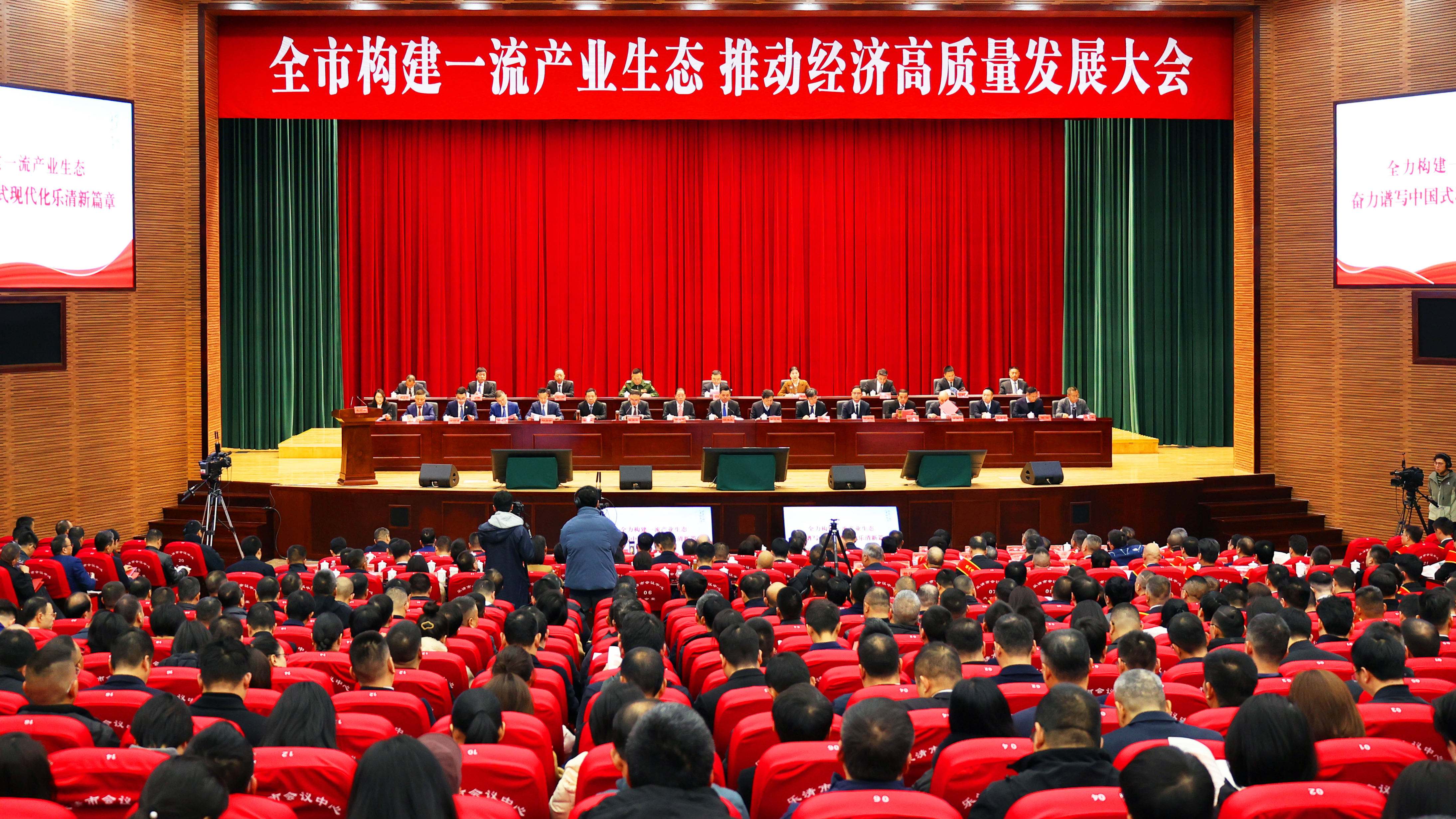 开门捷报！J9九游会获多项“热辣滚烫”大奖